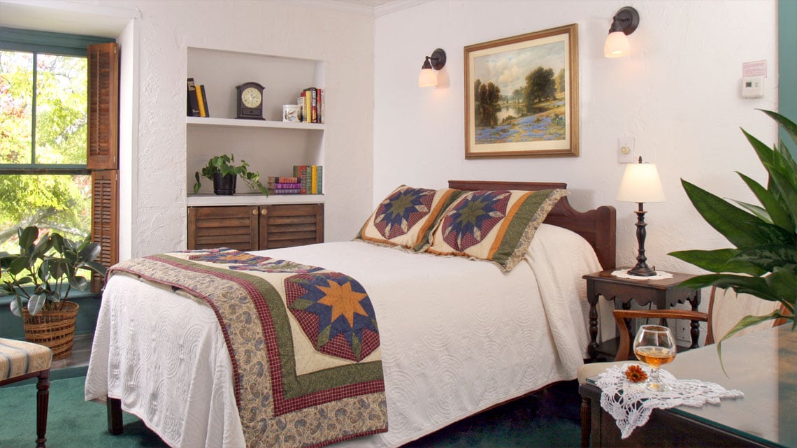 Queen Bed