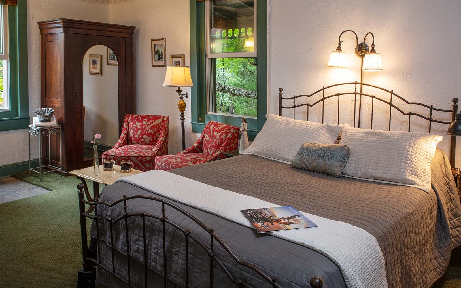 Queen Bed