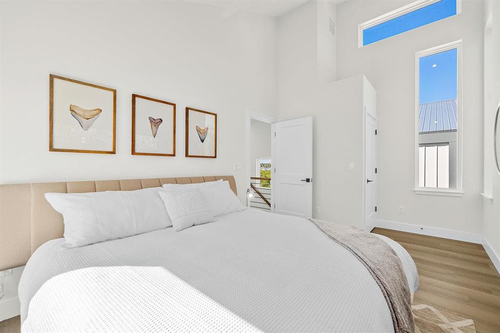 2nd Bedroom King Bed