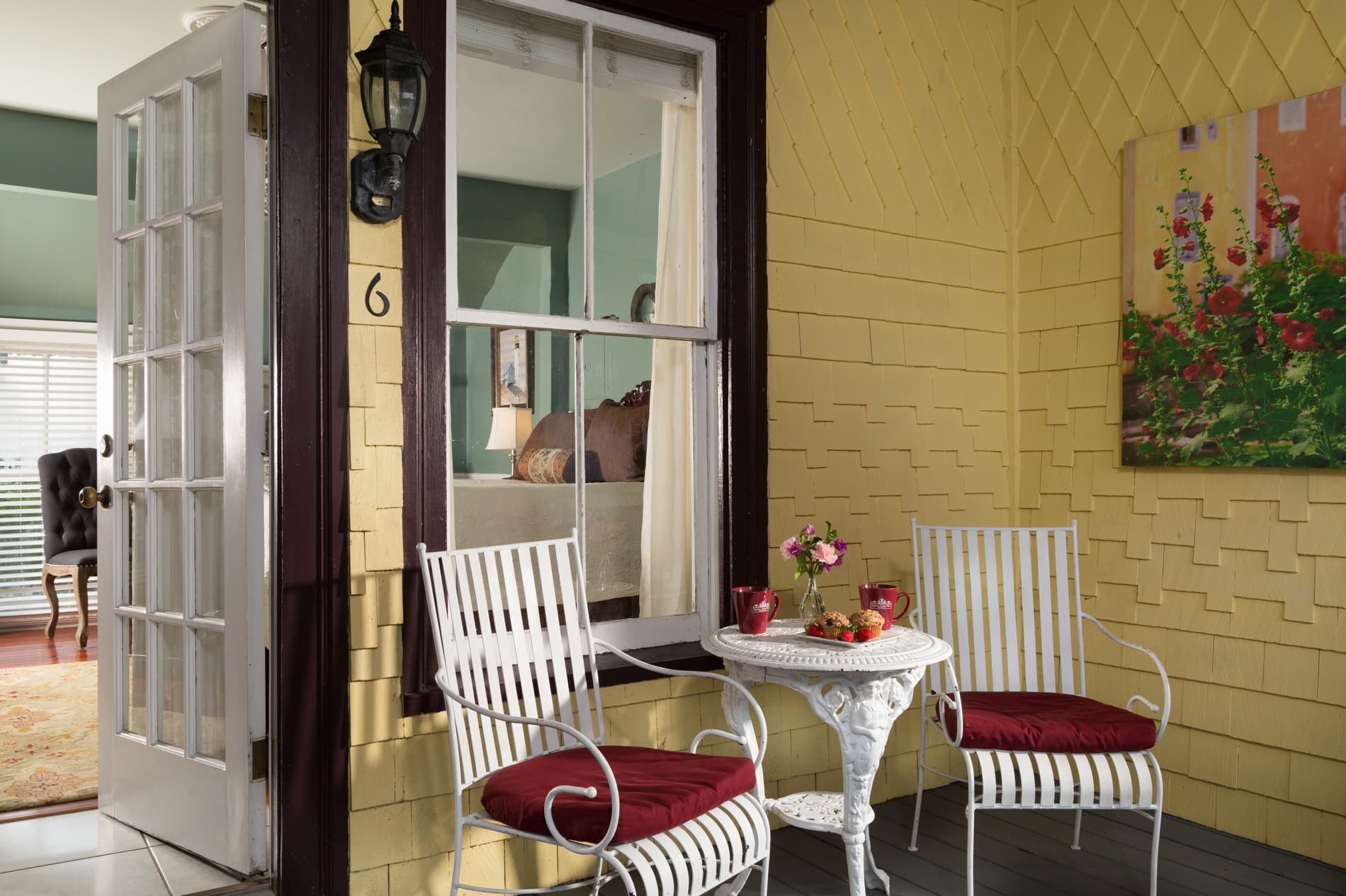 outside sitting area