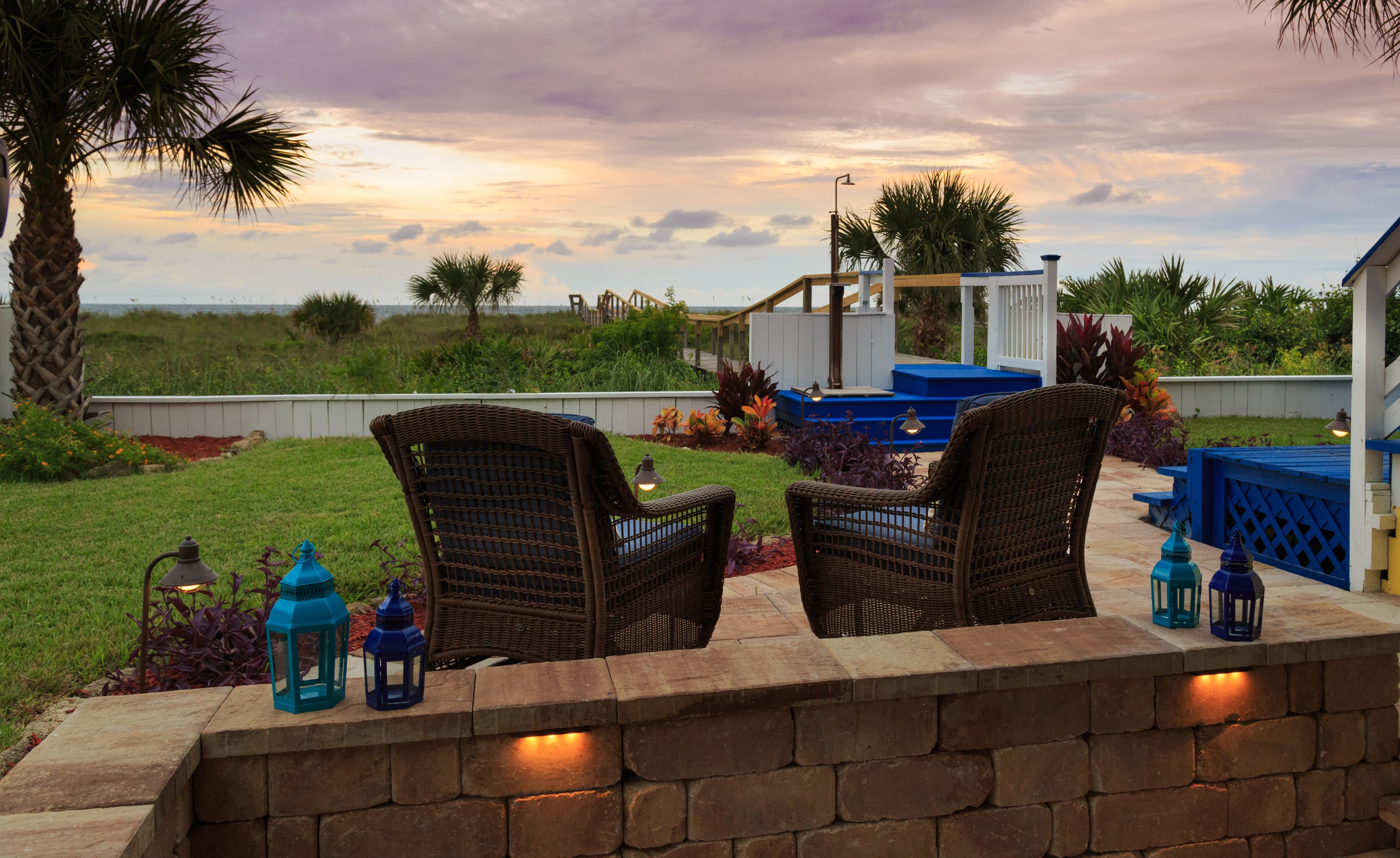 outdoor patio with 2 chairs