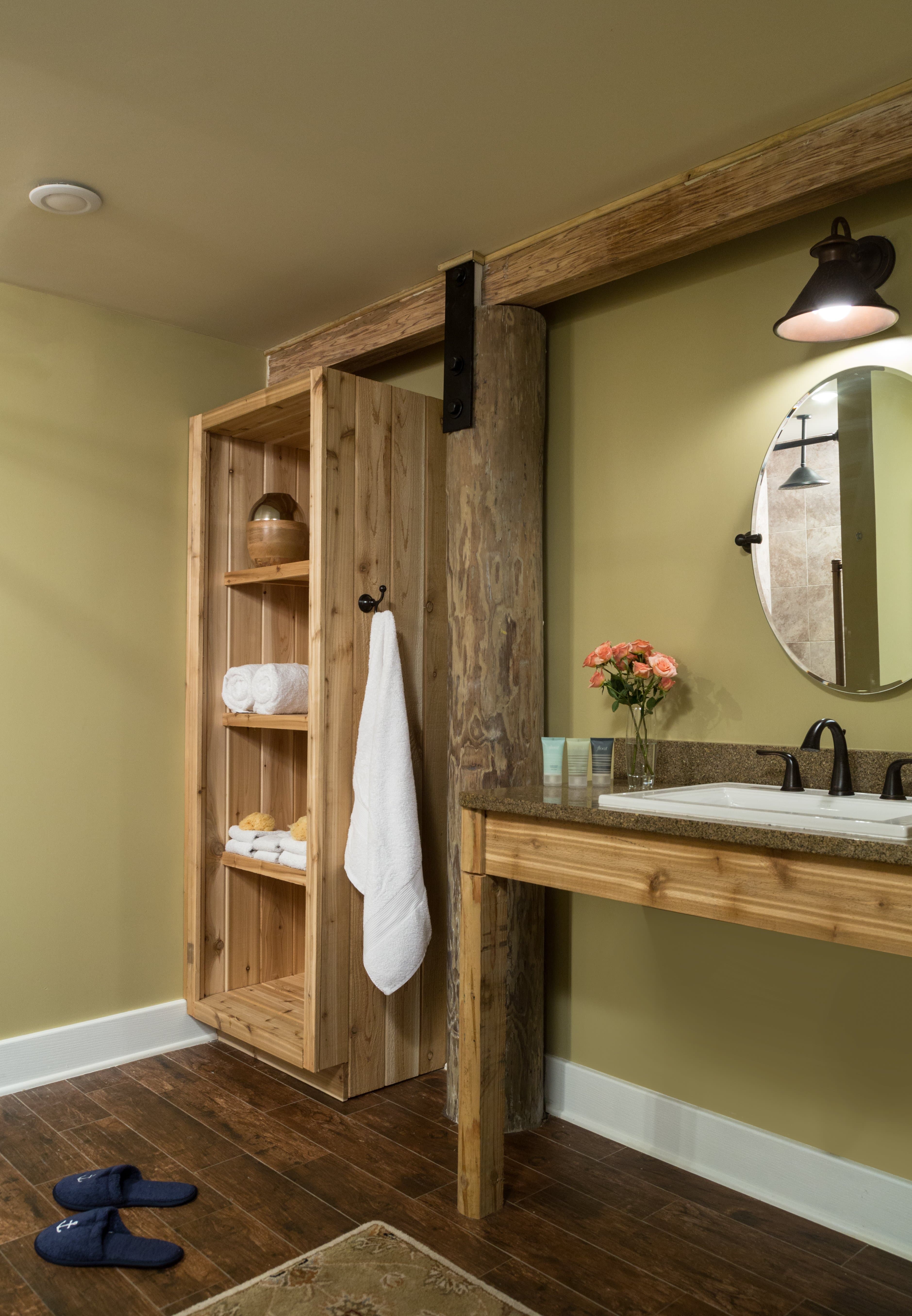 built in shelving towel and slippers