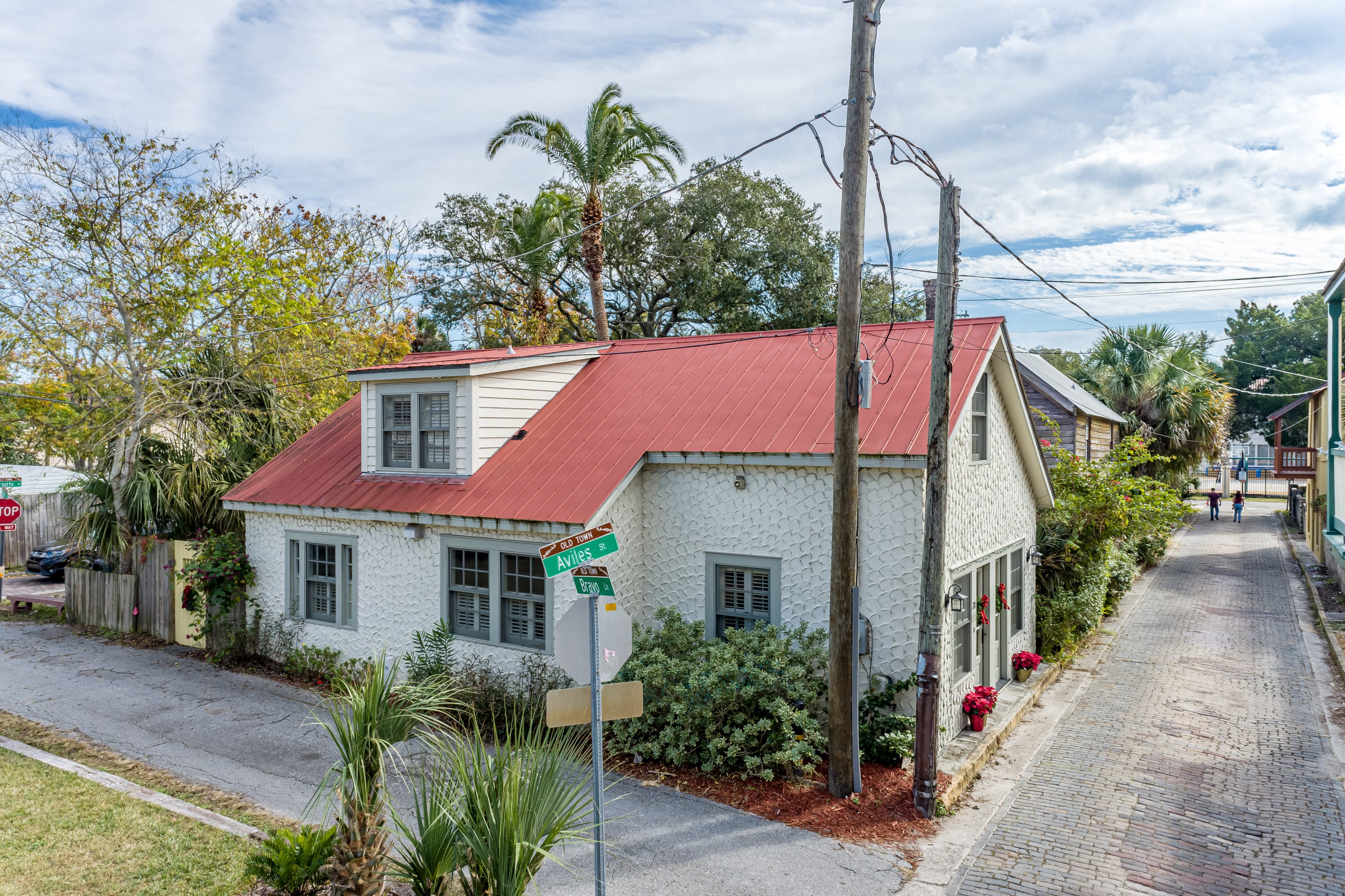 Exterior View of Aviles Street Cottage